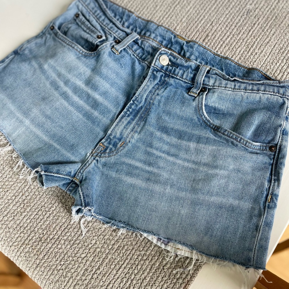 Frye Distressed Cut Off Jean Shorts Sz 34 Men’s Fit Size 8